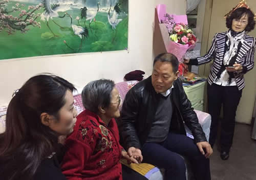 兰州城关区贡元巷社区慰问红军遗属-冬虫夏草 中国青海三江源冬虫夏草 Cordyceps sinensis
