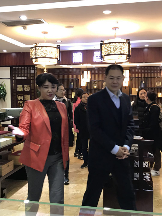 学习贯彻党的十九大精神,做好新时期宣传思想工作——市委宣传部在三江源开展宣传思想工作专题调研-冬虫夏草 中国青海三江源冬虫夏草 Cordyceps sinensis