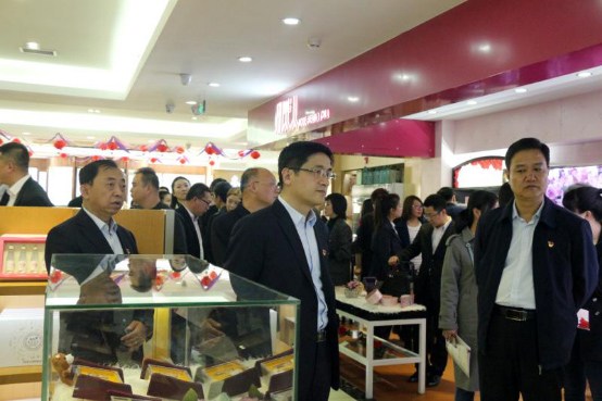干实事创亮点,全力当好排头兵 :城关区街道社区工作会暨“两新”组织党建工作推进会侧记-冬虫夏草 中国青海三江源冬虫夏草 Cordyceps sinensis
